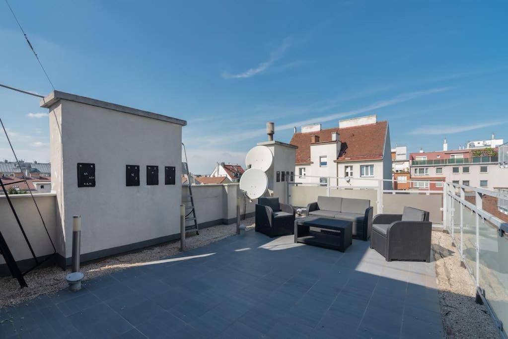 Grosse Terrasse, Klimaanlage Und U-Bahn Naehe Apartment Vienna Exterior photo